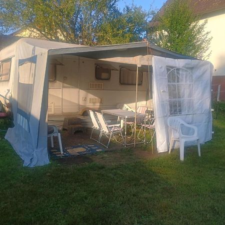 Wildcamp Resort Masseria La Murgia Unterkunft In Einem Wohnwagen Rimbach  Exteriör bild